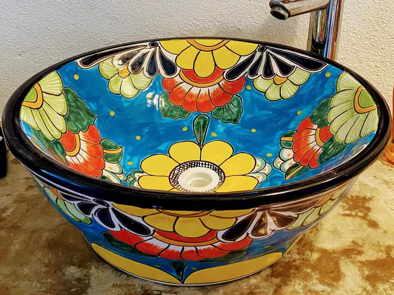 Talavera basin up close, Casa Gratitud, Yelapa